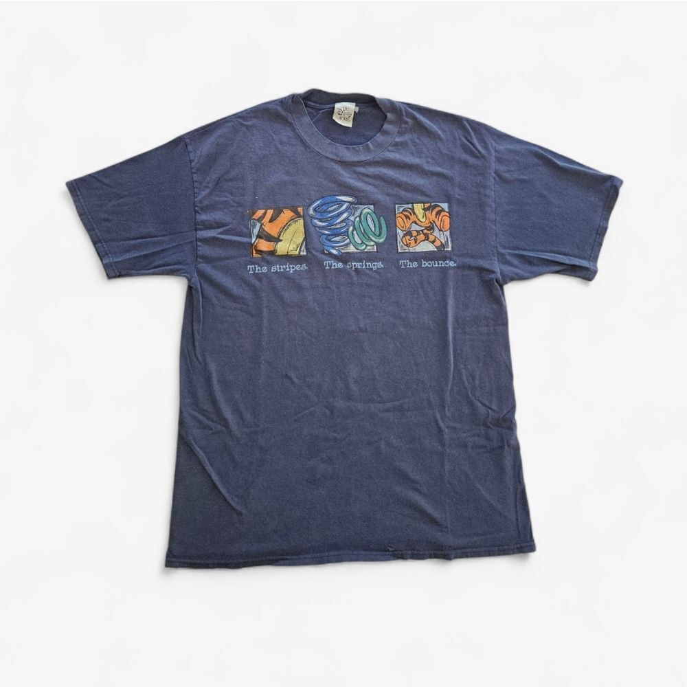 Vintage Disney Store The Tigger Thrashed Short Sleeve Navy Graphic Tee T-Shirt L